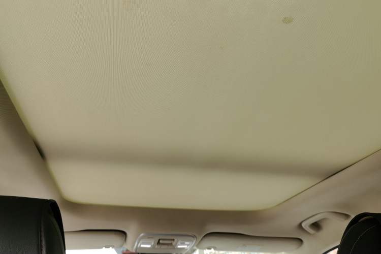 Used Geely Auto Emgrand X7 Sport 2016 1.8TD Automatic Smart Model Headliner