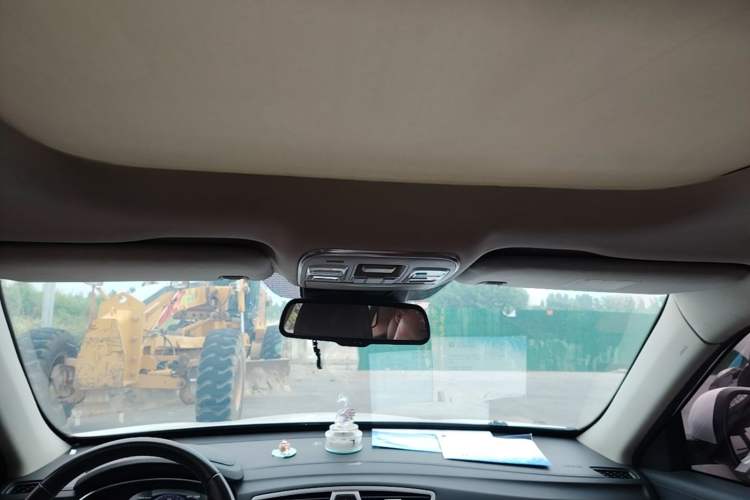 Used Geely Auto Emgrand X7 Sport 2016 1.8TD Automatic ZhiZun Version Headliner