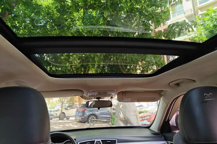 Used Geely Auto Emgrand X7 Sport 2016 1.8TD Automatic ZhiShang Model Headliner