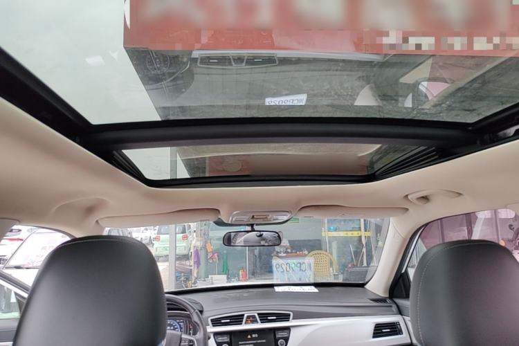 Used Geely Auto Emgrand X7 Sport 2016 1.8TD Automatic Smart Connectivity Version Headliner