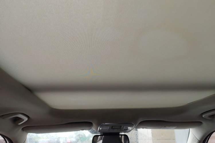 Used Geely Auto Emgrand X7 Sport 2016 1.8TD Automatic ZhiShang Model Headliner