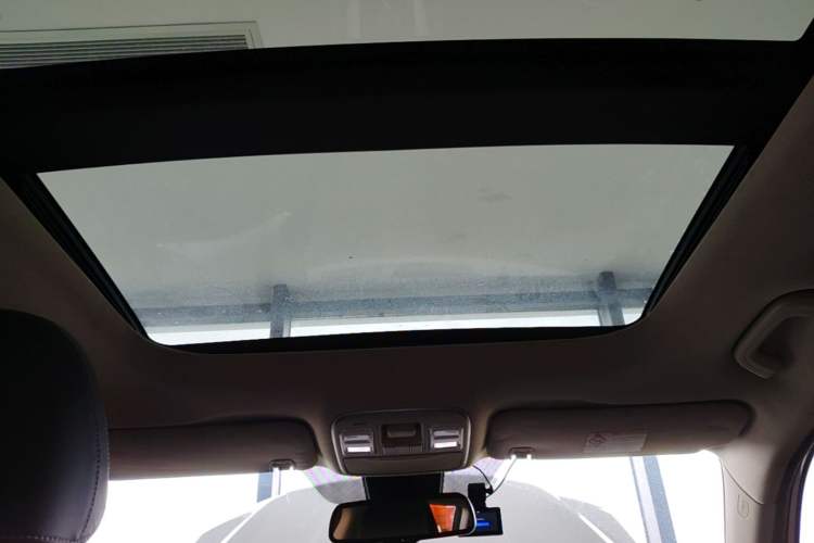 Used Geely Auto Emgrand X7 Sport 2016 1.8TD Automatic Smart Model Headliner
