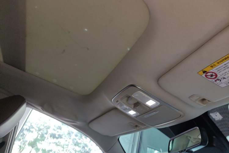 Used Geely Auto Emgrand X7 Sport 2016 1.8TD Automatic ZhiZun Version Headliner