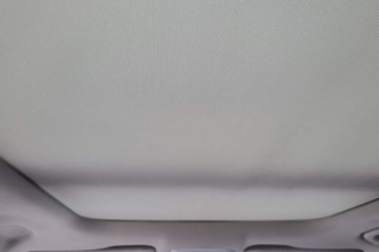 Used Geely Auto Emgrand X7 Sport 2016 1.8TD Automatic Smart Model Headliner