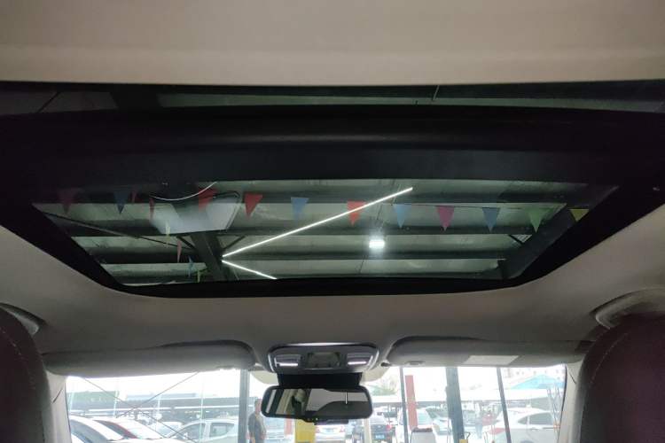 Used Geely Auto Emgrand X7 Sport 2016 1.8TD Automatic ZhiZun Version Headliner