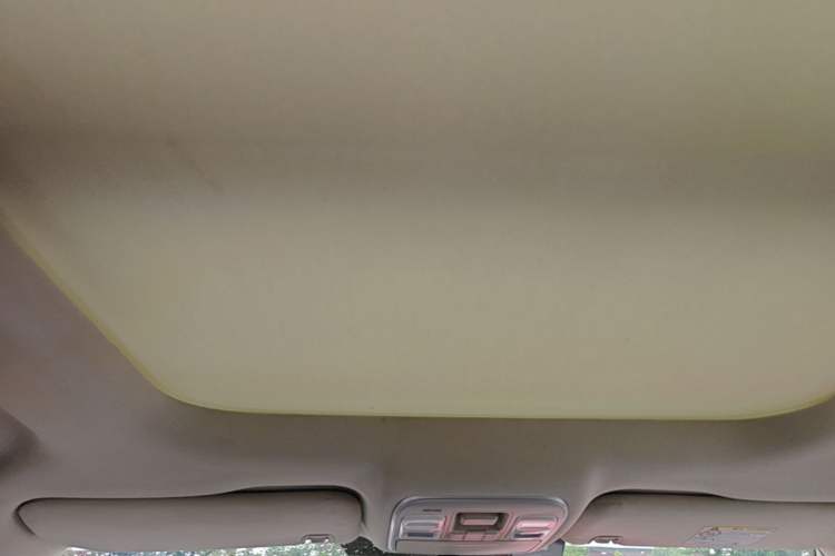 Used Geely Auto Emgrand X7 Sport 2016 1.8TD Automatic ZhiShang Model Headliner