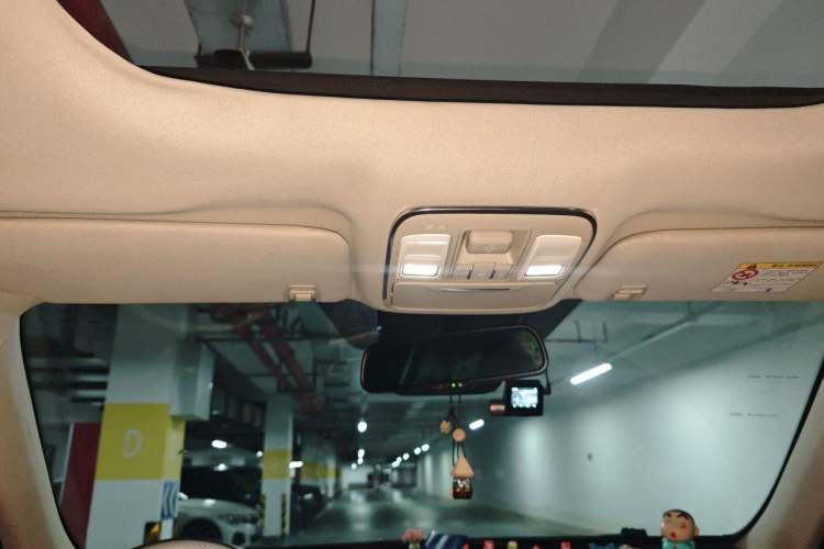 Used Geely Auto Emgrand X7 Sport 2016 1.8TD Automatic ZhiZun Version Headliner