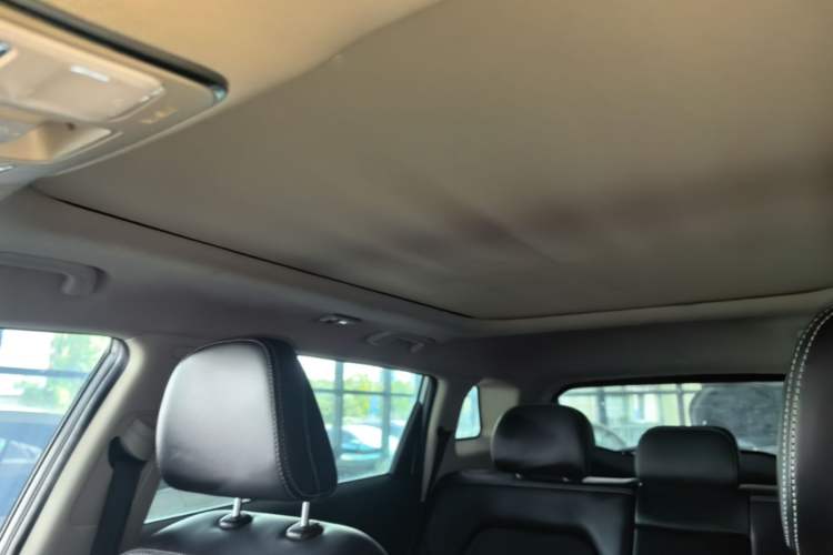 Used Geely Auto Emgrand X7 Sport 2016 2.0L Manual Smart Connect Version Headliner