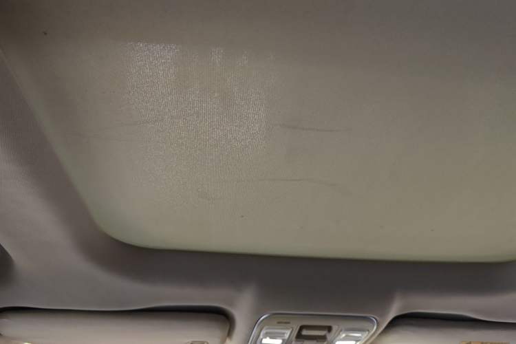 Used Geely Auto Emgrand X7 Sport 2016 1.8TD Automatic Smart Model Headliner