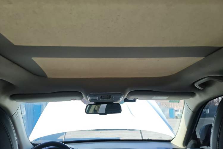 Used Geely Auto Emgrand X7 Sport 2016 1.8TD Automatic Smart Model Headliner