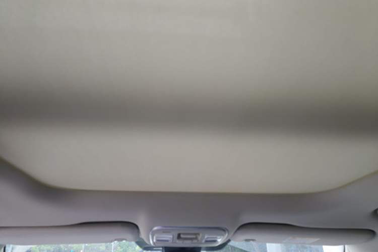 Used Geely Auto Emgrand X7 Sport 2016 1.8TD Automatic Smart Model Headliner