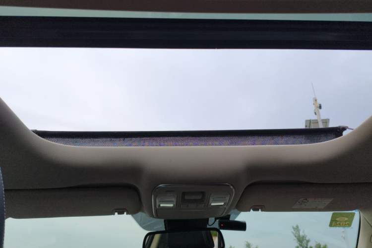 Used Geely Auto Emgrand X7 Sport 2016 1.8TD Manual Smart Edition Headliner