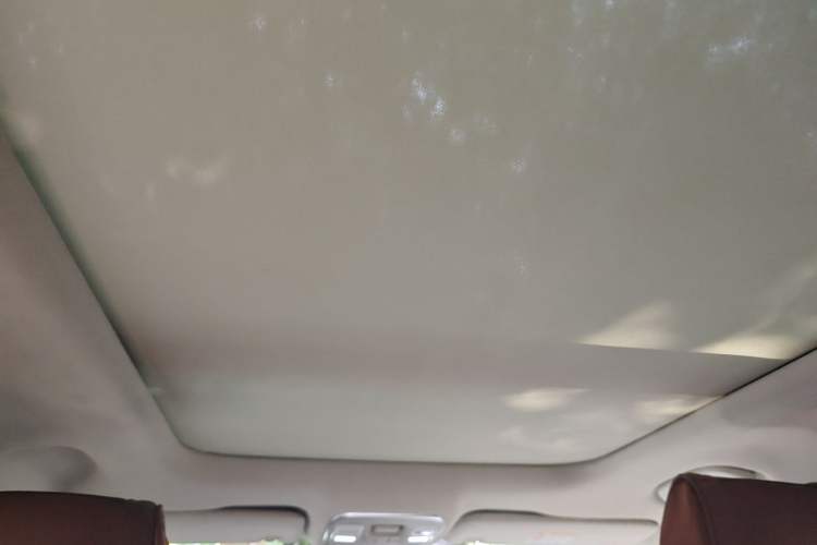 Used Geely Auto Emgrand X7 Sport 2016 1.8TD Automatic ZhiZun Version Headliner