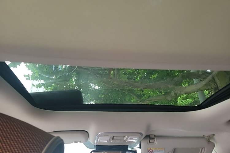 Used Geely Auto Emgrand X7 Sport 2016 1.8TD Automatic ZhiZun Version Headliner