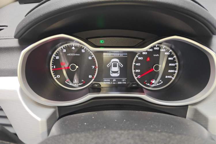 Used Geely Auto Emgrand X7 Sport 2016 1.8TD Automatic ZhiShang Model Instrument Cluster