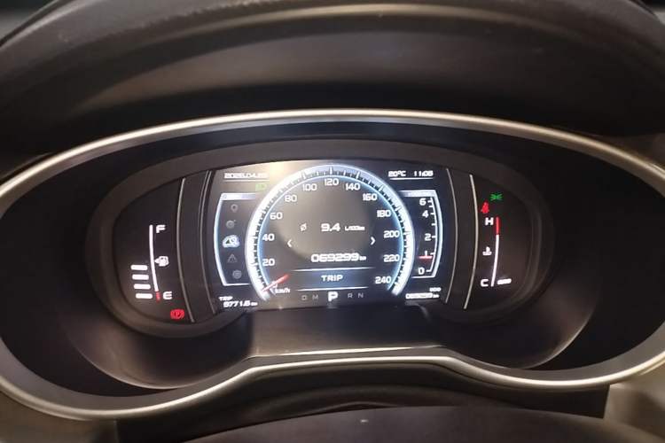 Used Geely Auto Emgrand X7 Sport 2016 1.8TD Automatic ZhiZun Version Instrument Cluster