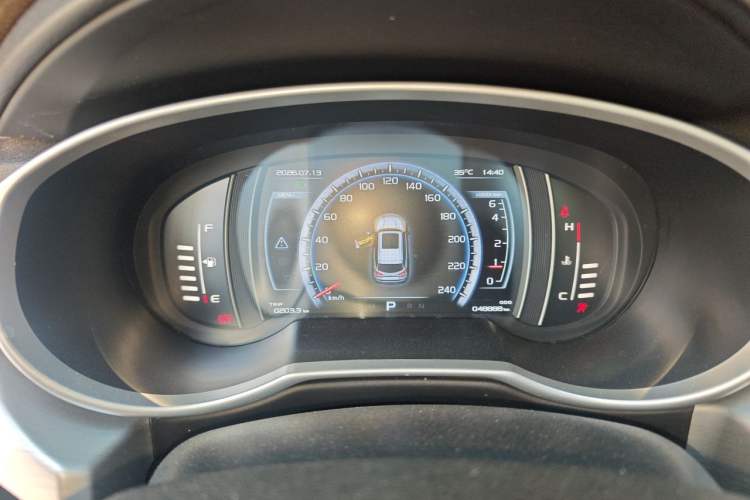 Used Geely Auto Emgrand X7 Sport 2016 1.8TD Automatic ZhiZun Version Instrument Cluster