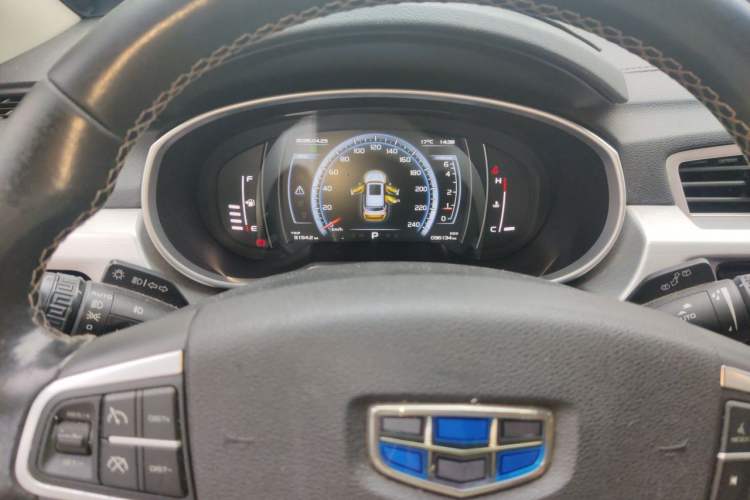 Used Geely Auto Emgrand X7 Sport 2016 1.8TD Automatic Smart Model Instrument Cluster