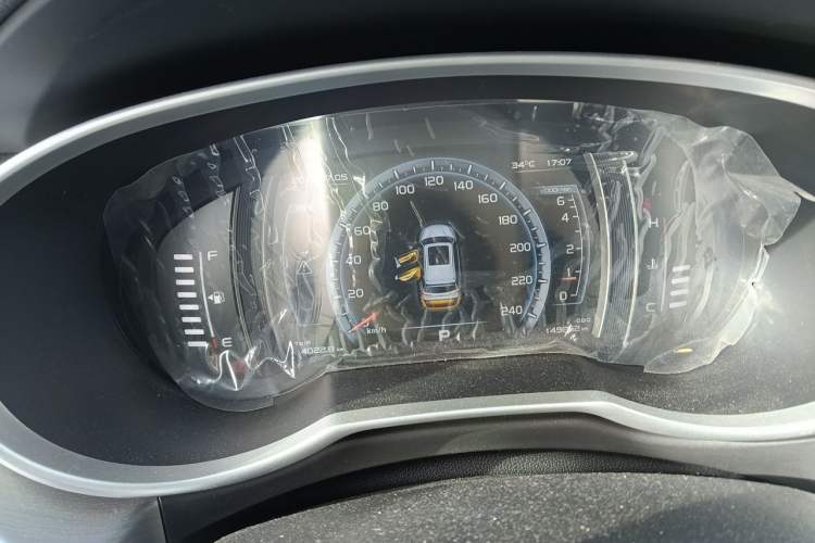 Used Geely Auto Emgrand X7 Sport 2016 1.8TD Automatic ZhiZun Version Instrument Cluster
