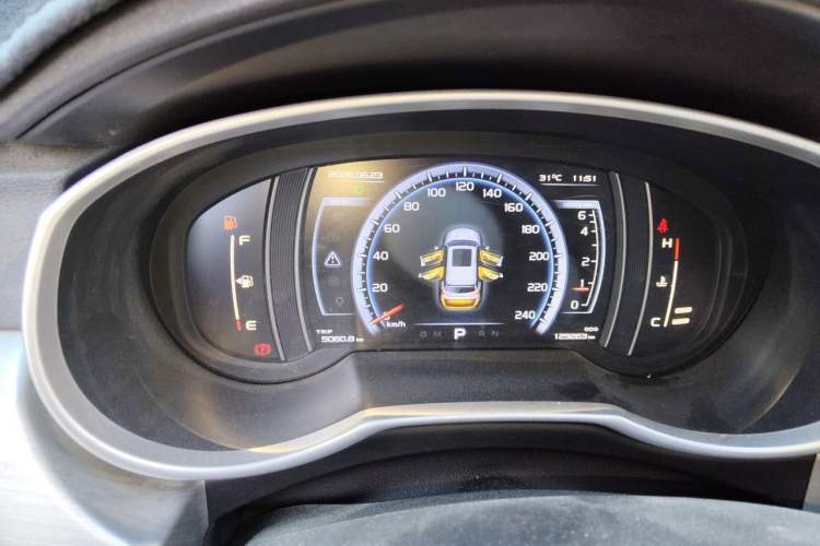 Used Geely Auto Emgrand X7 Sport 2016 1.8TD Automatic All-Wheel Drive Smart Version Instrument Cluster