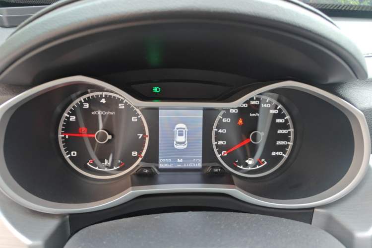 Used Geely Auto Emgrand X7 Sport 2016 2.0L Manual ZhiShang Version Instrument Cluster