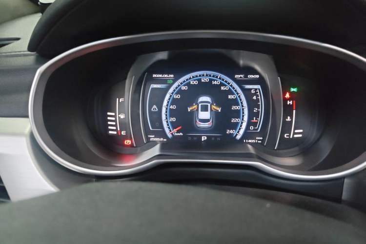 Used Geely Auto Emgrand X7 Sport 2016 1.8TD Automatic ZhiZun Version Instrument Cluster