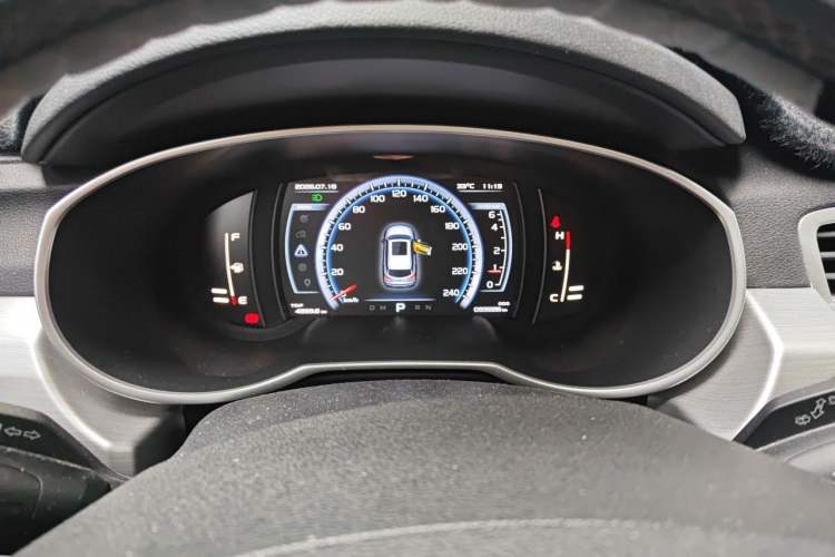 Used Geely Auto Emgrand X7 Sport 2016 1.8TD Automatic Smart Connectivity Version Instrument Cluster