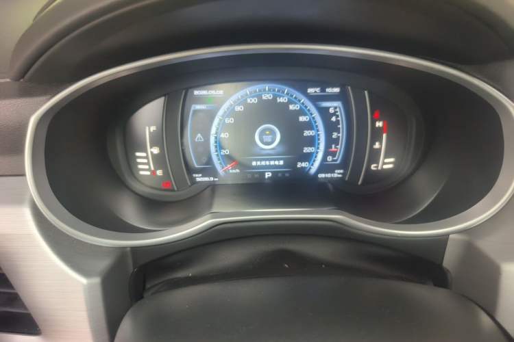 Used Geely Auto Emgrand X7 Sport 2016 1.8TD Automatic Smart Model Instrument Cluster