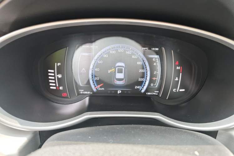 Used Geely Auto Emgrand X7 Sport 2016 1.8TD Automatic ZhiZun Version Instrument Cluster