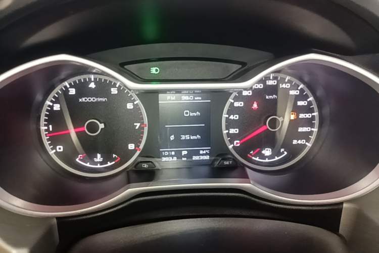Used Geely Auto Emgrand X7 Sport 2016 1.8TD Automatic ZhiShang Model Instrument Cluster