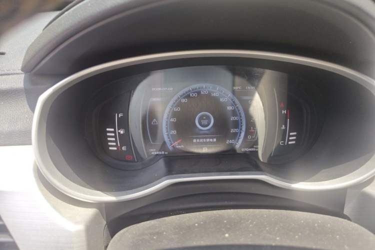 Used Geely Auto Emgrand X7 Sport 2016 1.8TD Automatic ZhiZun Version Instrument Cluster