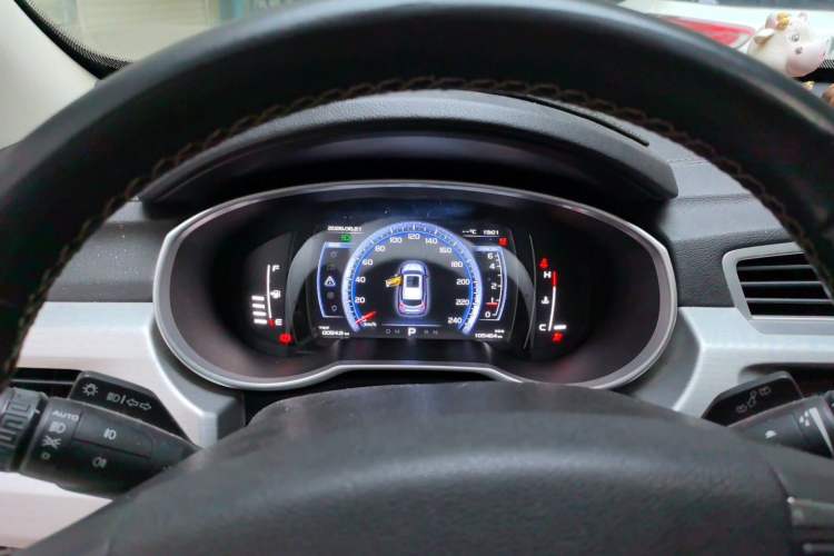 Used Geely Auto Emgrand X7 Sport 2016 1.8TD Automatic ZhiZun Version Instrument Cluster