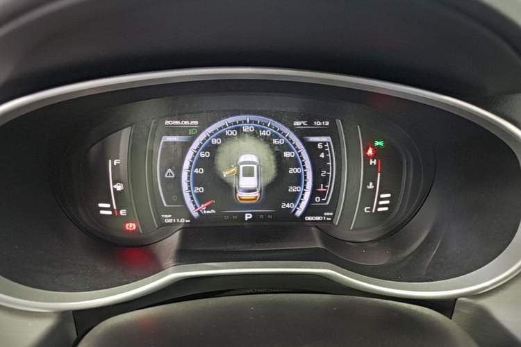 Used Geely Auto Emgrand X7 Sport 2016 1.8TD Automatic All-Wheel-Drive ZhiZun Edition Instrument Cluster