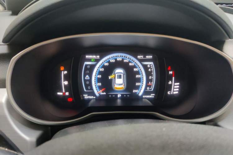 Used Geely Auto Emgrand X7 Sport 2016 1.8TD Automatic Smart Model Instrument Cluster