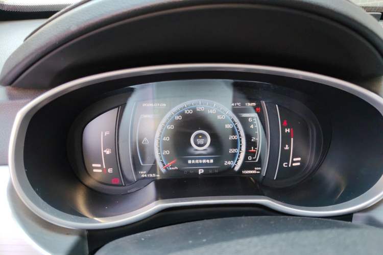 Used Geely Auto Emgrand X7 Sport 2016 1.8TD Automatic All-Wheel Drive Smart Version Instrument Cluster