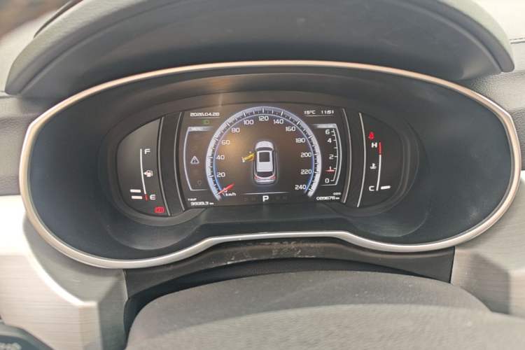 Used Geely Auto Emgrand X7 Sport 2016 1.8TD Automatic Smart Connectivity Version Instrument Cluster