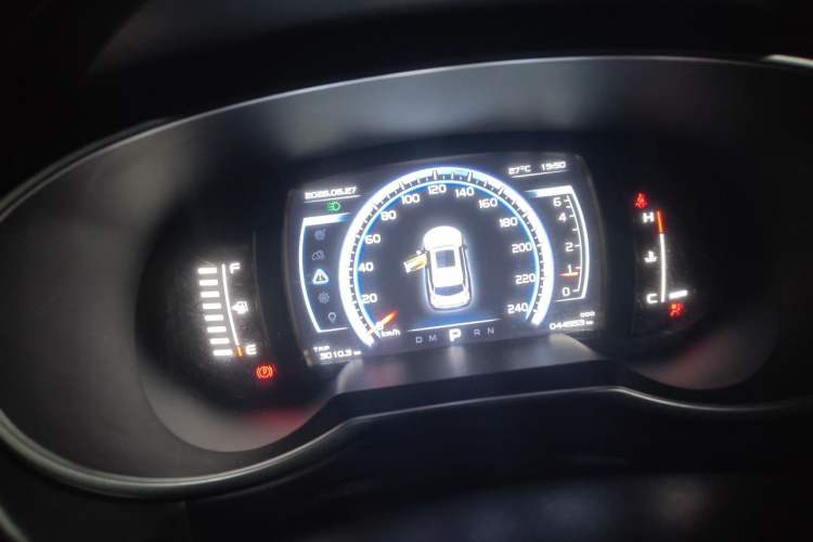 Used Geely Auto Emgrand X7 Sport 2016 1.8TD Automatic Smart Model Instrument Cluster