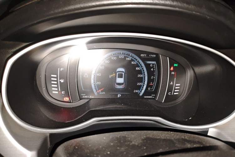 Used Geely Auto Emgrand X7 Sport 2016 1.8TD Automatic Smart Model Instrument Cluster