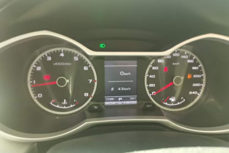 Used Geely Auto Emgrand X7 Sport 2016 1.8TD Automatic ZhiShang Model Instrument Cluster