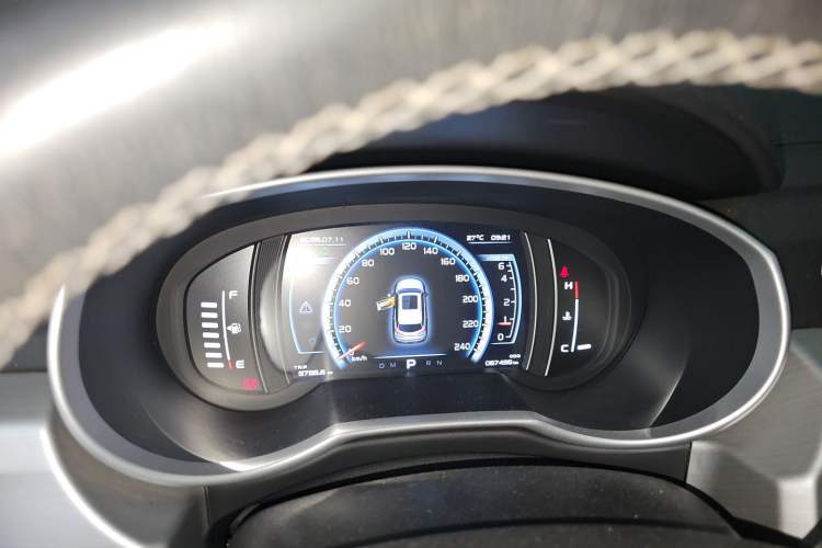 Used Geely Auto Emgrand X7 Sport 2016 1.8TD Automatic Smart Model Instrument Cluster