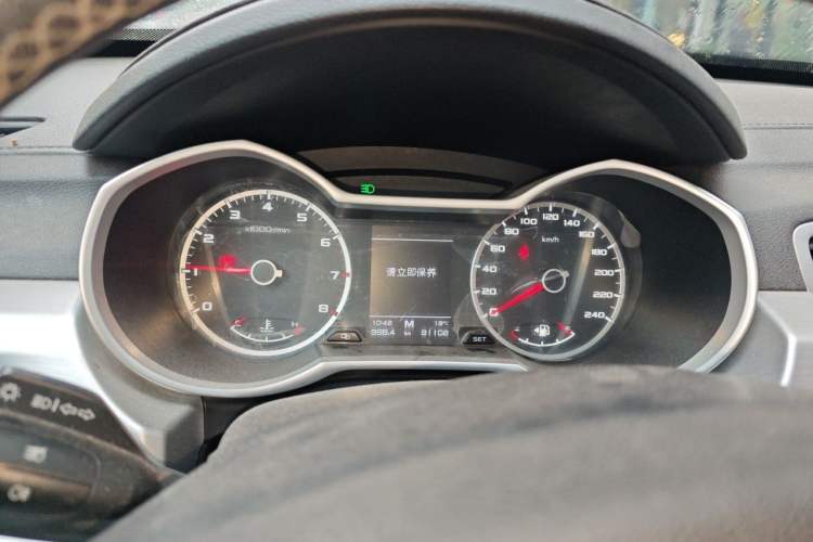 Used Geely Auto Emgrand X7 Sport 2016 2.0L Manual ZhiShang Version Instrument Cluster