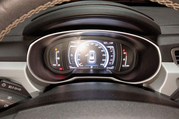 Used Geely Auto Emgrand X7 Sport 2016 1.8TD Automatic Smart Connectivity Version Instrument Cluster