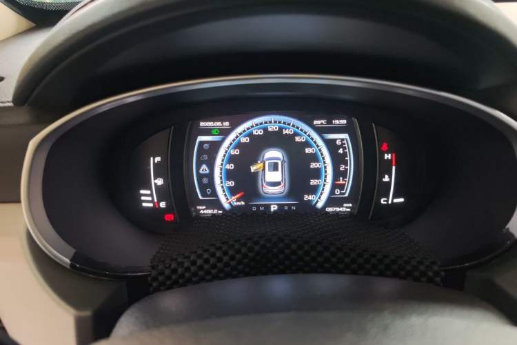 Used Geely Auto Emgrand X7 Sport 2016 1.8TD Automatic Smart Model Instrument Cluster