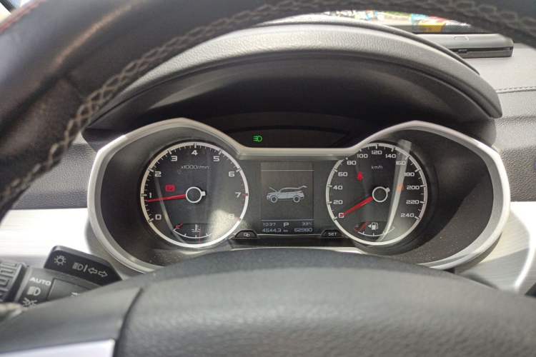 Used Geely Auto Emgrand X7 Sport 2016 1.8TD Automatic Smart Connectivity Version Instrument Cluster