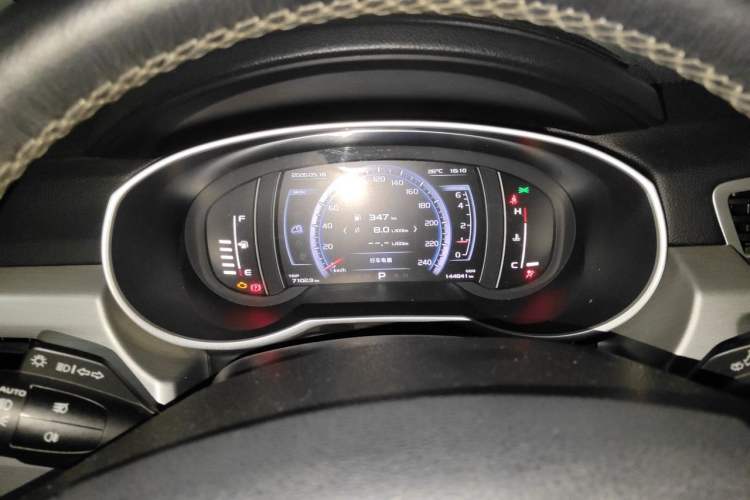 Used Geely Auto Emgrand X7 Sport 2016 1.8TD Automatic Smart Connectivity Version Instrument Cluster