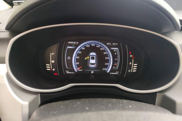 Used Geely Auto Emgrand X7 Sport 2016 1.8TD Automatic ZhiZun Version Instrument Cluster