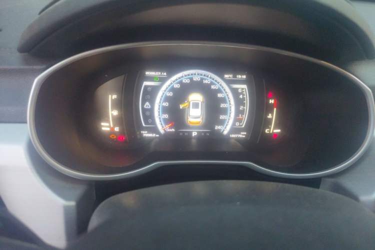 Used Geely Auto Emgrand X7 Sport 2016 1.8TD Automatic Smart Model Instrument Cluster