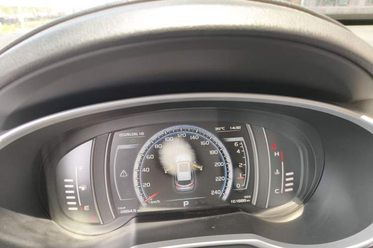 Used Geely Auto Emgrand X7 Sport 2016 1.8TD Automatic ZhiZun Version Instrument Cluster