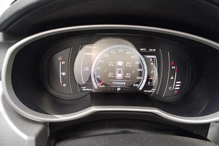 Used Geely Auto Emgrand X7 Sport 2016 1.8TD Automatic ZhiZun Version Instrument Cluster