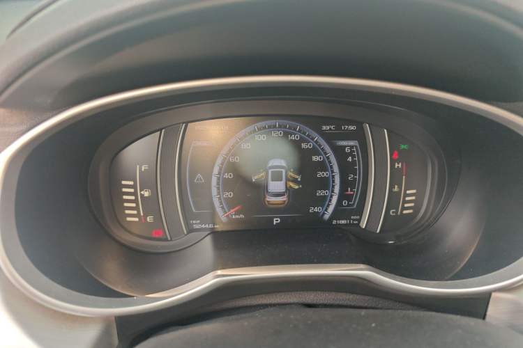Used Geely Auto Emgrand X7 Sport 2016 1.8TD Automatic ZhiZun Version Instrument Cluster